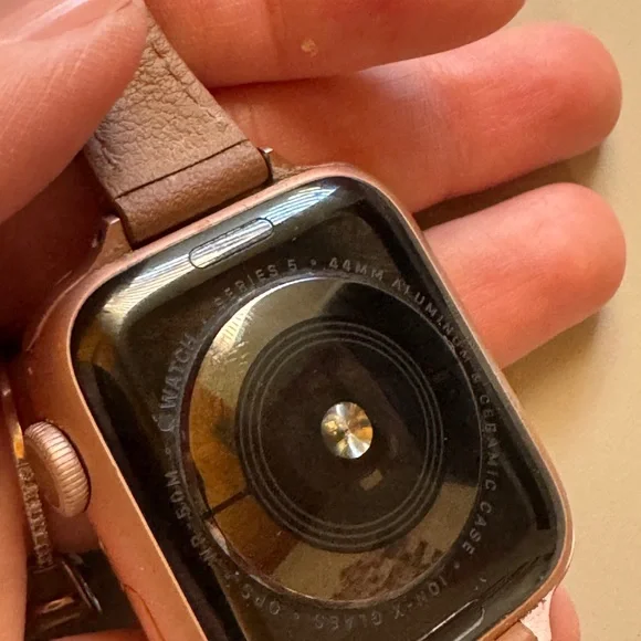Apple Watch Series 5 44mm in Rose Gold with Brown Leather Strap - Picture 7 of 7